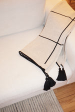 Afella | Blue & White Wool Rug – Resonnaire Home