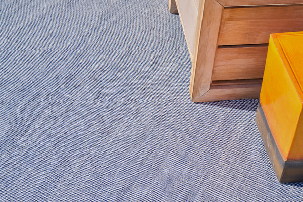 Afella | Blue & White Wool Rug – Resonnaire Home